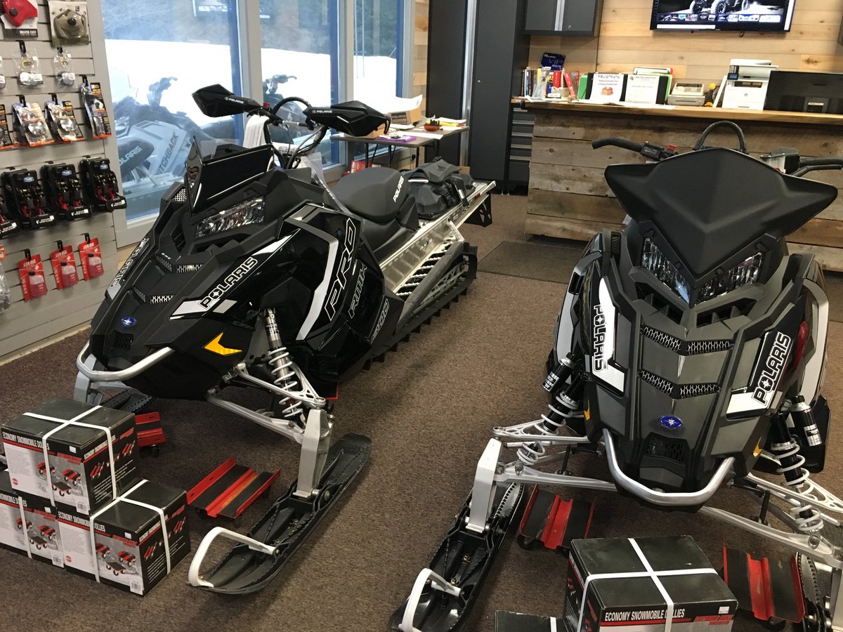 HarborChamber's tweet photo. Spent some time at County Wide PowerSports. Check them out for your Winter power sporting needs! #snowmobile #harborsprings #northernmichigan https://t.co/TBRchv2EKJ
