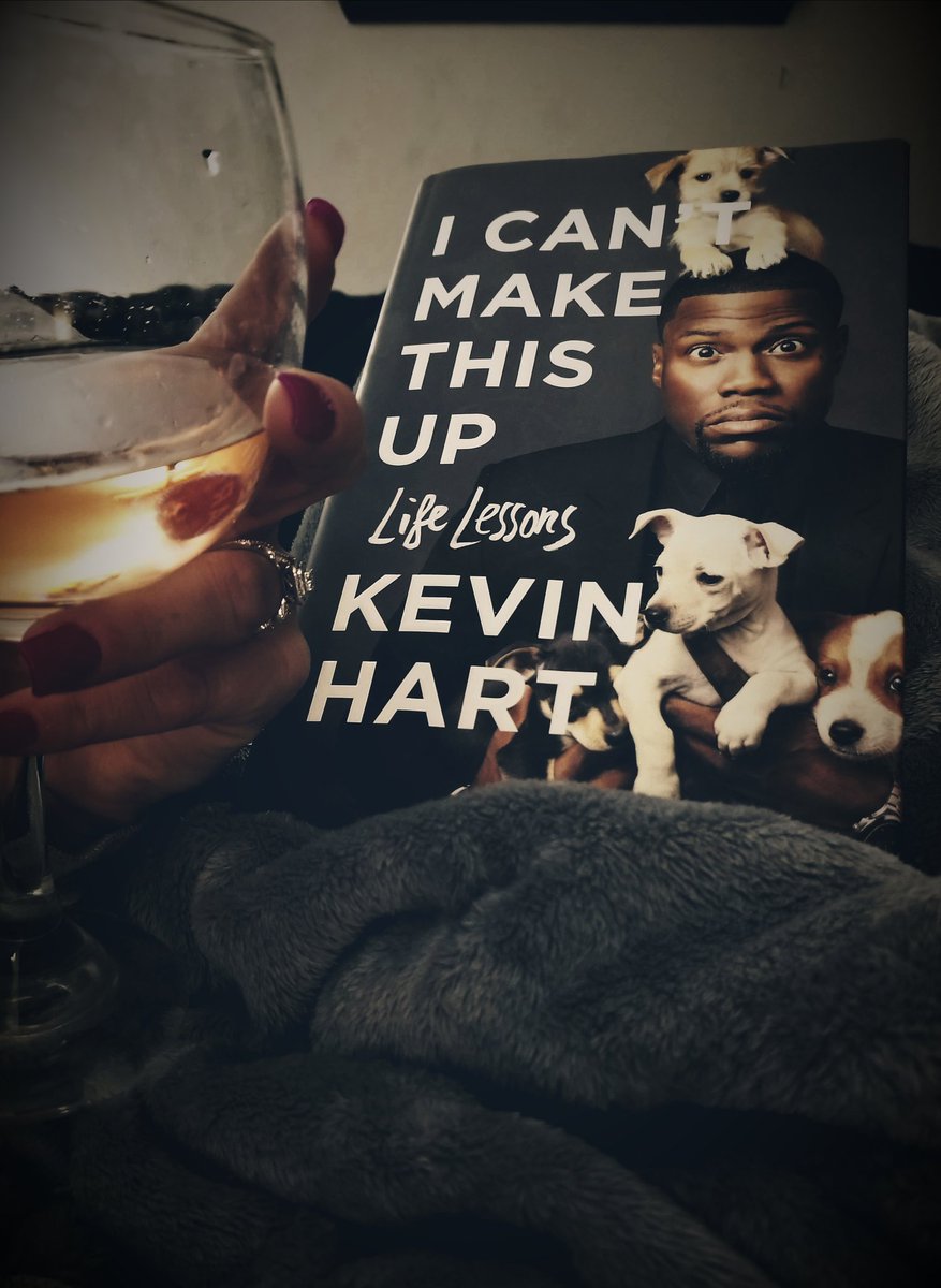 SamiSwEtHeart's tweet photo. Next Friday I'll be in Kalamazoo to see @KevinHart4real ♡ 
Hey @KevinHart4real , think we could meet and you could sign my book for me?! 
#IrresponsibleTour #CantWait https://t.co/u1lmsFRrL9