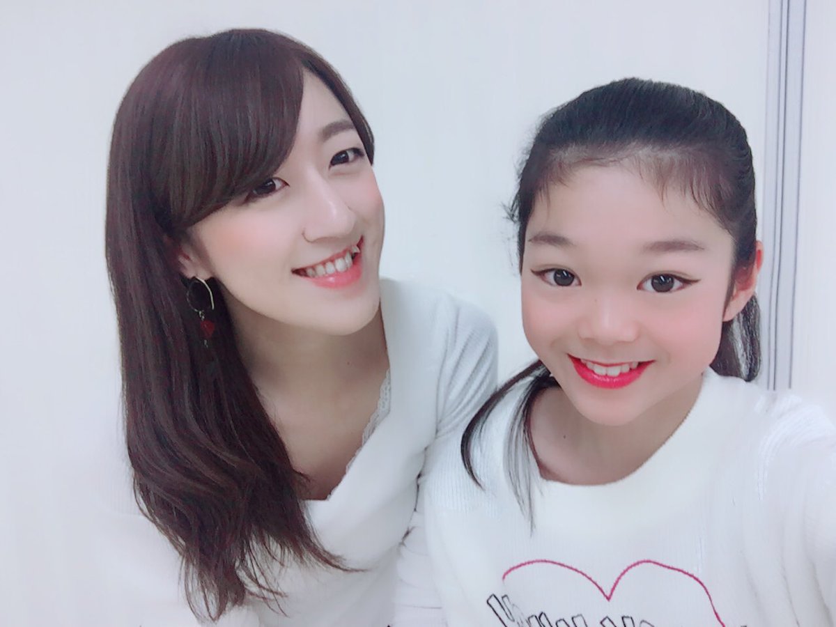 ahamada3939's tweet image. 水曜日のレッスン👠振替えて、今日りな先生の私服レッスン👠👗
なんか話してる間に実来の小学校の制服の事やランドセルの話題で盛り上がって〜😆
楽しかった😊💕

#KCE広島校 
#私服レッスン 
#キッズモデル