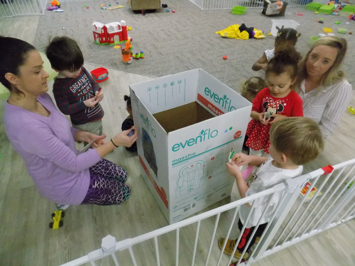 ACBabyBulldogs's tweet photo. We #recycled this box to exercise our #creativity!  #earlychildhoodrocks https://t.co/CUNOiY5uM1