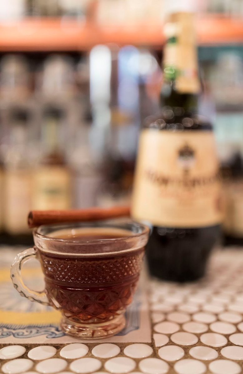AmaroMonte's tweet photo. Six more weeks of winter? Just give us the cocktail and no one gets hurt. #madewithmonte #amaro #groundhogday

Dopo Lo Sci
8 oz Amaro Montenegro
4 Star anise pods
4 Cinnamon sticks
6 Cloves
1 oz Honey
25 oz Red table wine https://t.co/wNJCaHbSnx