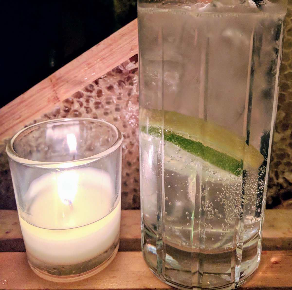 TravellinFoodie's tweet photo. Had a blast @fairmontroyalyork Launch event for #14thInLine Gin in partnership with Niagara-based, @dillonsdistills. #RYHRooftopGin #Toronto https://t.co/iP02Y9X9v6