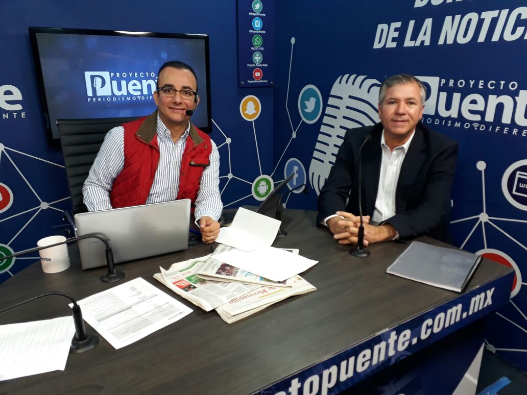 ProyectoPuente's tweet photo. Nos acompaña el aspirante del PAN a candidato por la alcaldía @MundoGarciaP con sus propuestas para la alcaldía en #Hermosillo en vivo, #ProyectoPuente https://t.co/fvgQHVNFRk