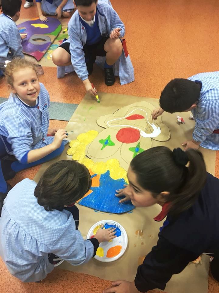 cmp_castro's tweet photo. ¡Comenzamos en Primaria con nuestro proyecto Diver CMP Patios!
Talleres de expresión corporal, baile y canto, actividades creativas, ping pong y ajedrez en el recreo para todos los alumnos de 1º a 6º. ¡Sin olvidar las patrullas de limpieza para cuidar bien nuestro colegio! https://t.co/2hE9ermPaY