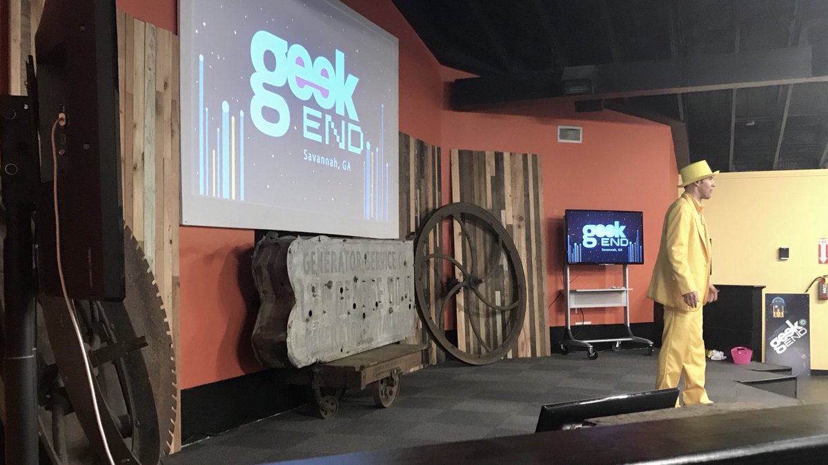 The <a href="/geekend/">g</a> stage withe <a href="/YellowTuxJesse/">Jesse Cole</a> talking about standing out and making a difference in people’s lives. #geekend #community #Savannah