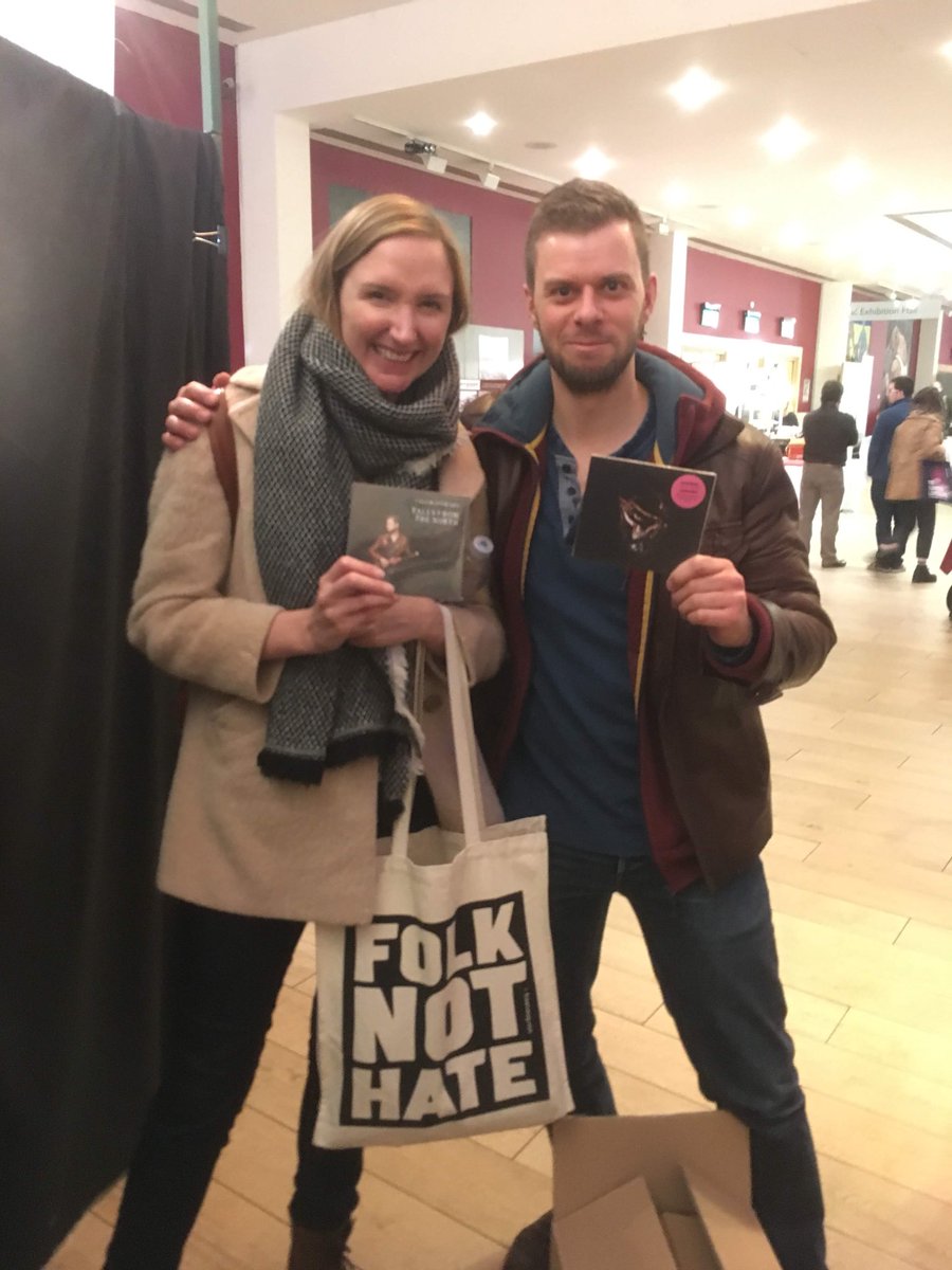_wholewideworld's tweet photo. Fresh in . . . @rachel_newton_ and Calum Stewart. Lovely people, lovely music 🎶❤️ #folknothate https://t.co/8rjzU7O6bD