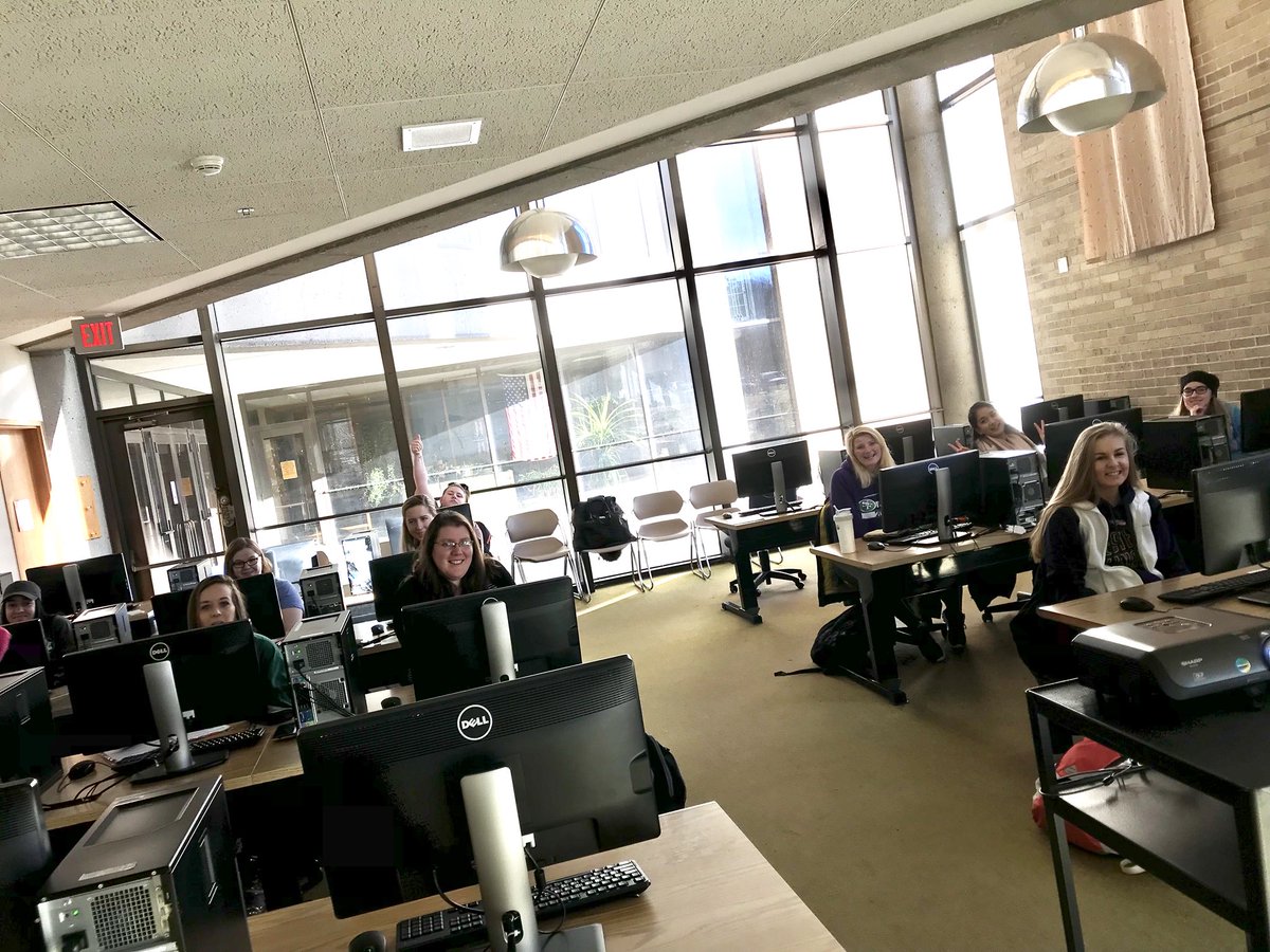 WIUSPA's tweet photo. Ready to learn from @WIULibraries about database and article searches!! #CSD472 #Research #APAallday https://t.co/08P5ZssVjj