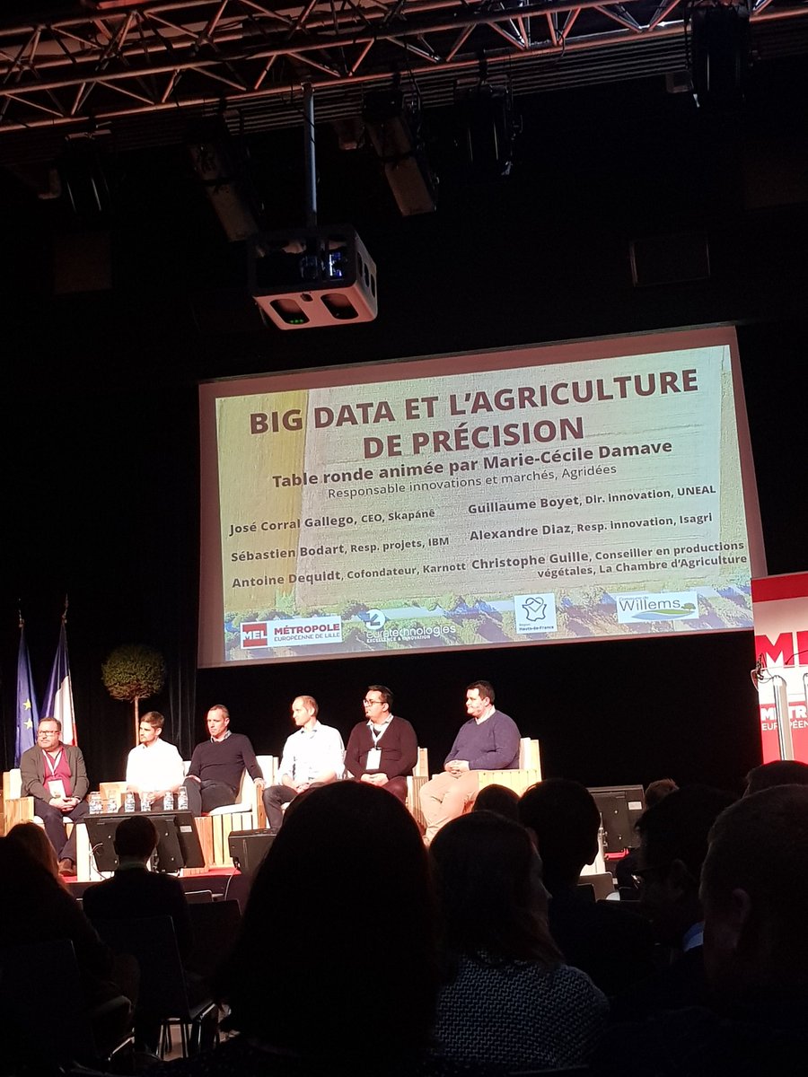 ProgesPlus's tweet photo. Lancement de la table ronde : #Bigdata et #agriculture de précision #InnovAgTech #Willems #Agridées #Euratechnologies https://t.co/8RCcPZN376
