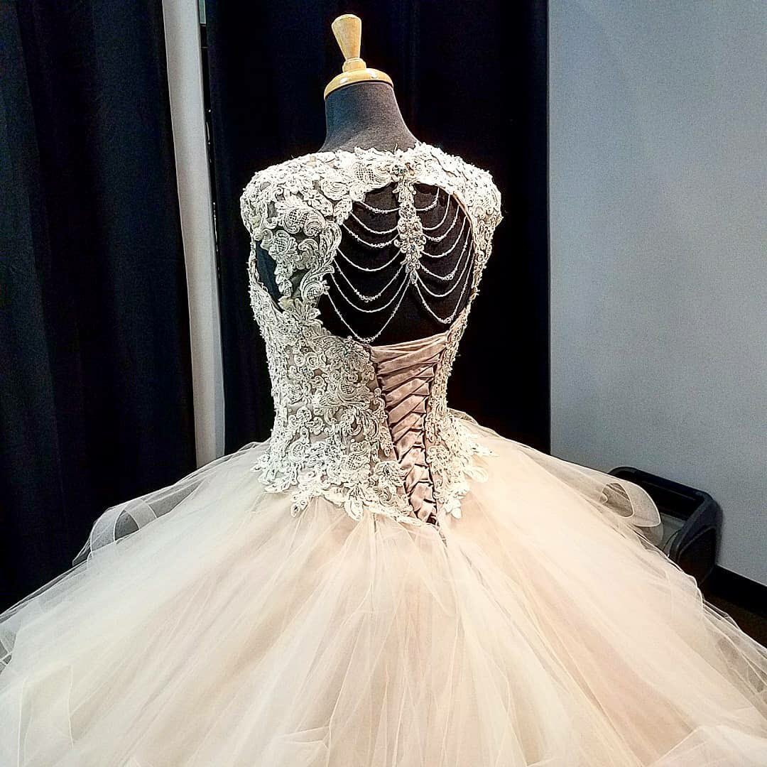 MirthasFashion's tweet photo. Spring 2018 Collection in stock NOW ‼️‼️ #mirthasfashionandquince #bling #quince #xv #morileevizcaya #morileeoffical #myquince #ballgown https://t.co/apRnvyMeal
