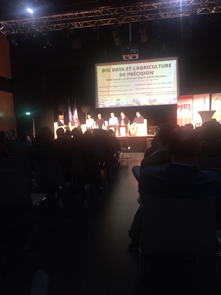 martin_roset's tweet photo. Table ronde #BigData & agriculture de précision avec des acteurs de l’innovation @EuratechSkapane @IBM @Karnott_fr @GuillaumeBOYET @IsagriFrance #willems #InnovAgTech #Mbadmb https://t.co/dOC4c5OZ1N