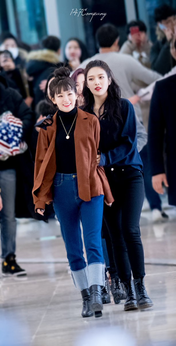 147_Company's tweet photo. 180202 레드벨벳 슬기 조이
#레드벨벳
#슬기 #조이
@RVsmtown https://t.co/OkX9Wem6yq