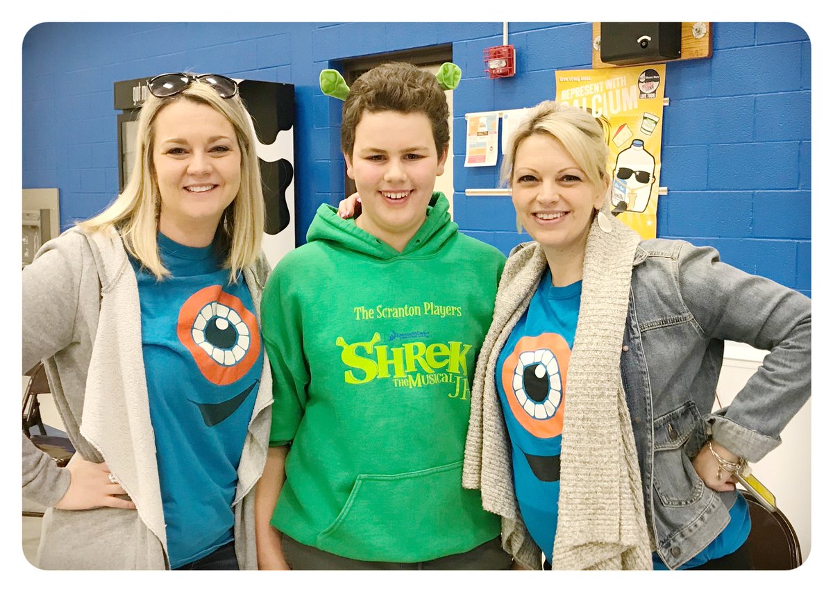 mrsg3rd's tweet photo. Loved seeing a favorite old student performing in Shrek Jr. with Scranton Players! @teambond @HollyMassard1 @BrightonK12 So proud! https://t.co/TtDQJIjfj9