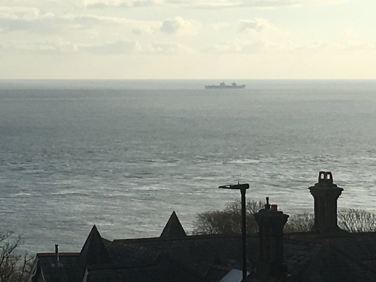 The_Leconfield1's tweet photo. Queen Elizabeth passing #Bonchurch @isle of Wight https://t.co/P6cnbi8bRC