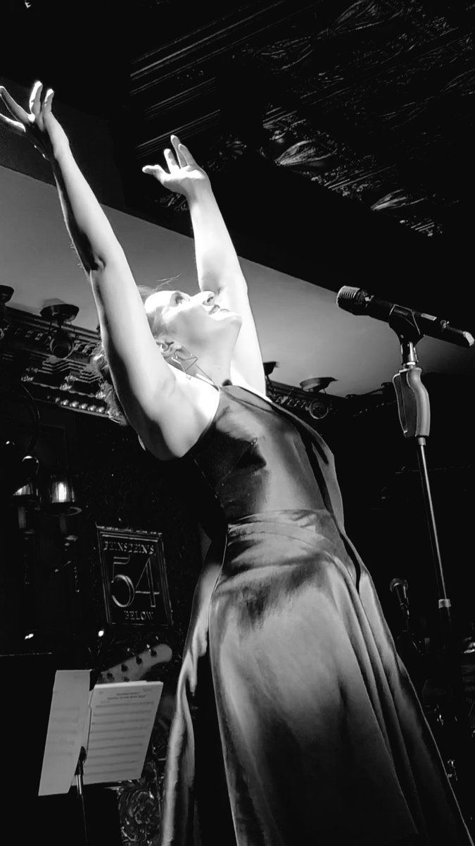 Maria_Zoller's tweet photo. @JessicaVosk #BeingGreen Last night was phenomenal. You looked absolutely stunning and your voice-better than ever. You never cease to amaze me! https://t.co/ODhYIcsvhg