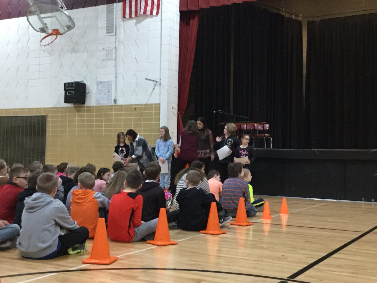 Indee_IC's tweet photo. 3rd &amp; 4th graders recognized for Living the Mustang Way #Indeepride #MustangWay https://t.co/2FKt3ZXuYt