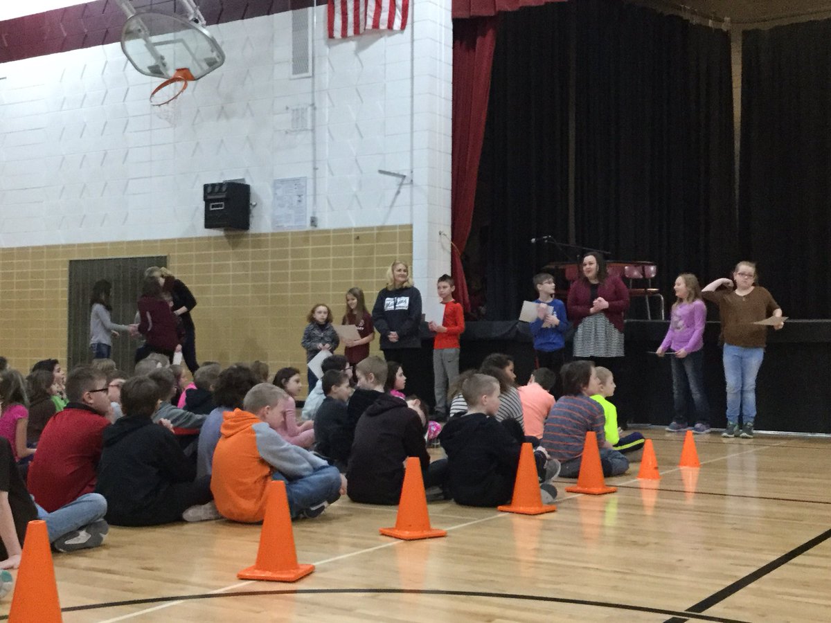 Indee_IC's tweet photo. 3rd &amp; 4th graders recognized for Living the Mustang Way #Indeepride #MustangWay https://t.co/2FKt3ZXuYt