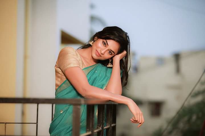 heytamilcinema's tweet photo. Meyaadha Maan - #Indhuja ❤️ https://t.co/11pin4HNZp