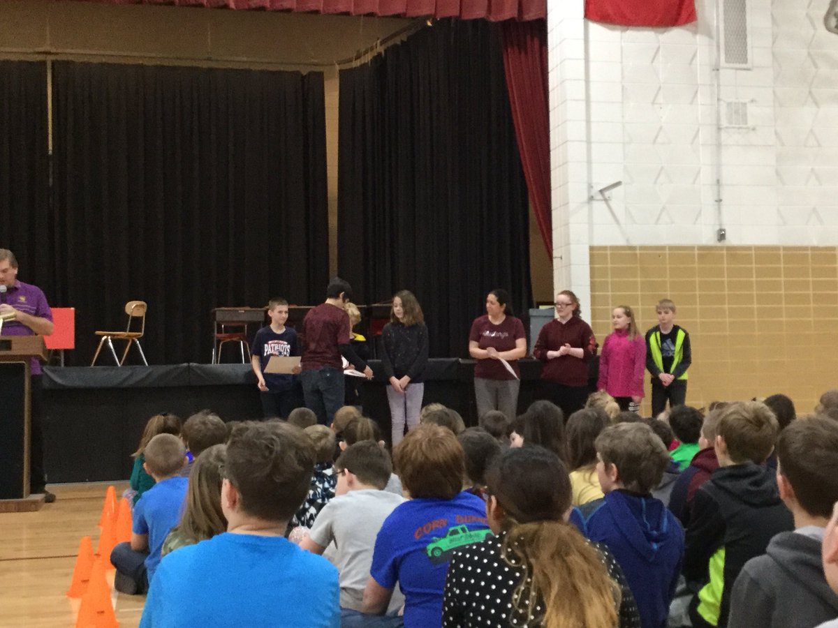 Indee_IC's tweet photo. 5th &amp; 6th graders recognized for Living the Mustang Way #Indeepride #MustangWay https://t.co/m3JENTzoGu