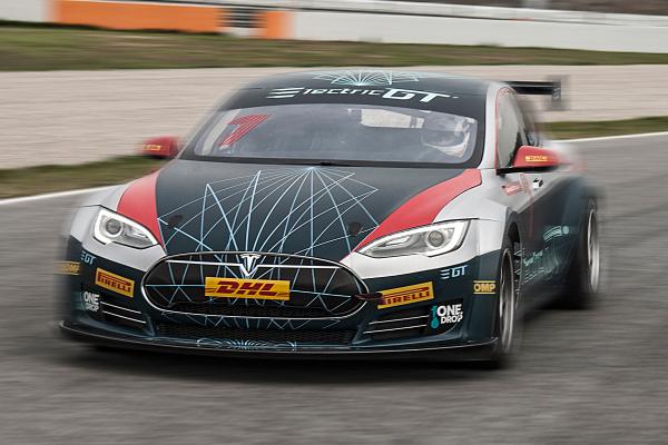 The #fia has officially sanctioned an all-electric race series with a grid of 784bhp Tesla Model S P100Ds: aex.ae/2nzUBBt