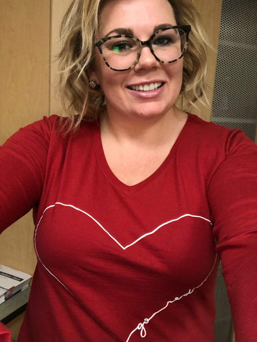 AshleyB_NP's tweet photo. Did you know heart disease is the leading cause of death in women? I wear red to spread awareness ❤️#GoRedForWomen #heartdisease #NursePractitioner @GoRedForWomen https://t.co/c2HkU8qXIb