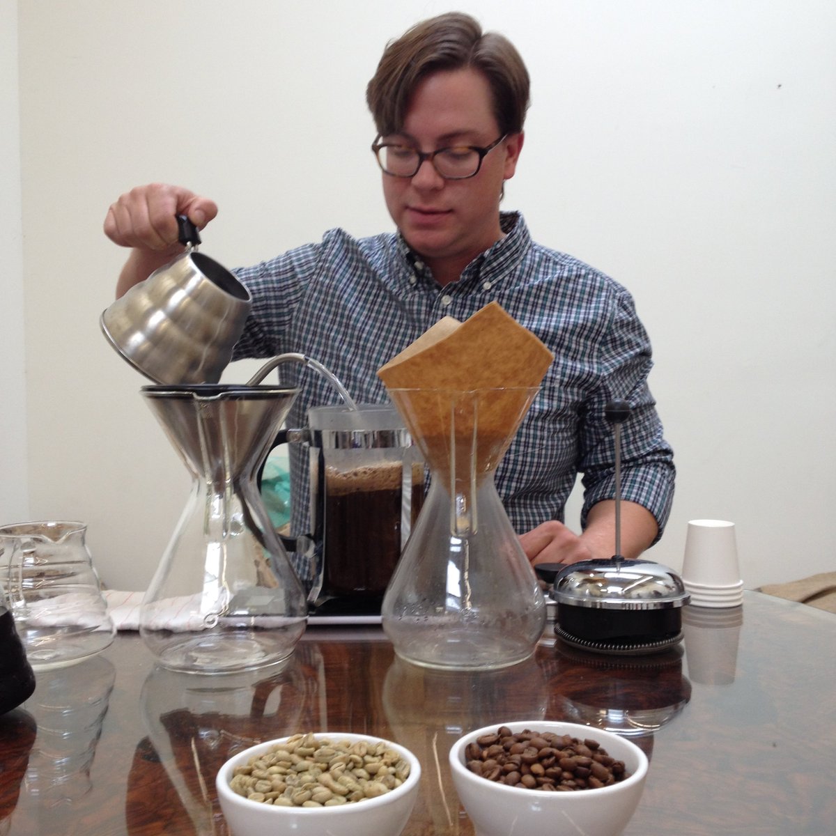 805foodie's tweet photo. Learn about pour overs, bean grind, water temp and more during upcoming classes at @BeaconCoffee in Ventura https://t.co/4fJkwnT4Y7 https://t.co/w8yp7O7Rwg