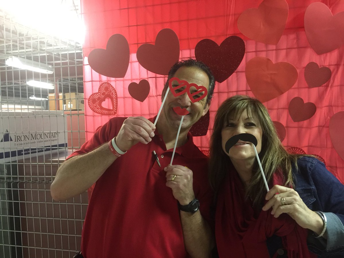 AllenWoodretta's tweet photo. #WBRG Mid South #GoRedForWomen @MidSouthUPSers    The Mid South District is going Red today. We are walking one lap and talking about the heart. Dan and Pam are having fun. https://t.co/FHVh0QFMCO