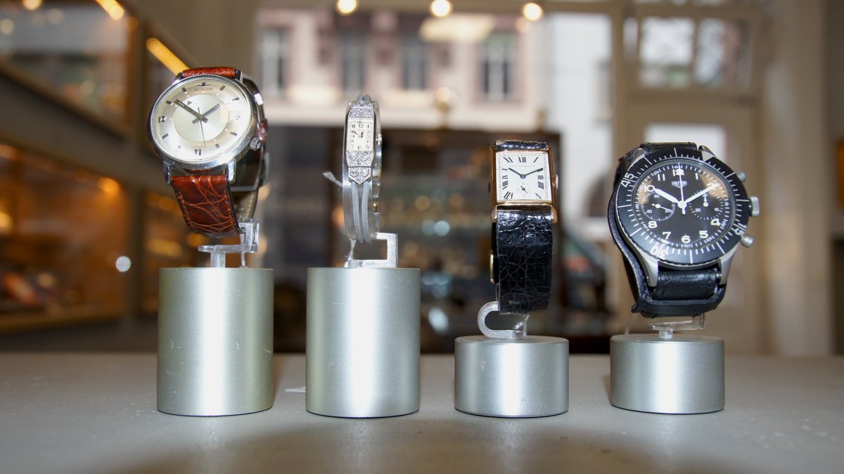 ebertuhren's tweet image. Neuheiten der Woche 

Heuer Limited Edition: chrono24.de/dealer-area/of…

LeCoultre: chrono24.de/dealer-area/of…

Miton Genève: chrono24.de/dealer-area/of…

Paul Dittisheim: chrono24.de/dealer-area/of…