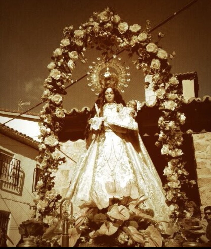 sandritism's tweet photo. #2DeFebrero #DíaDeLasCandelas #VivaLaVirgenDeLasCandelas #Retiendas https://t.co/jCpoS63w8Q