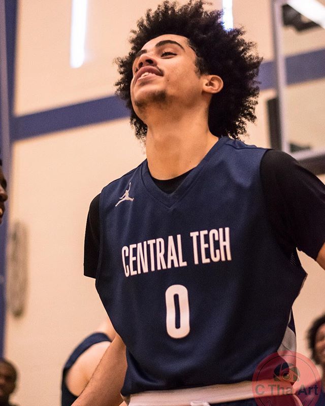 Still Ballin “Get Bucks”
.
.
.
#Toronto
#CentralTech
#CentralTecHoops
#Basketball
#Canada
#Stillballin
#BMO
#nbagleague
#nba
#npacanada
#northpolehoops
#slam
#sports
#sport
#SupportCanadianBasketball http://ift.tt/2nDN8Bp
