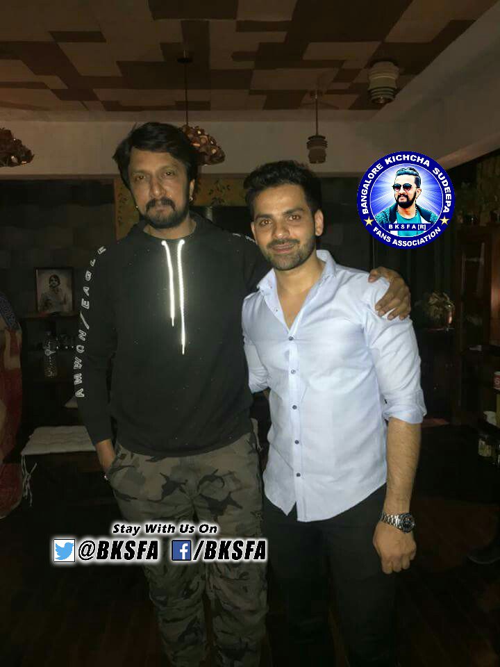 KicchafansBKSFA's tweet photo. #RankStar @Gurunandan10 With #AbhinayaChakravarthy @KicchaSudeep 👌✌✌
#TeamBKSFA https://t.co/XZEeOJqnew