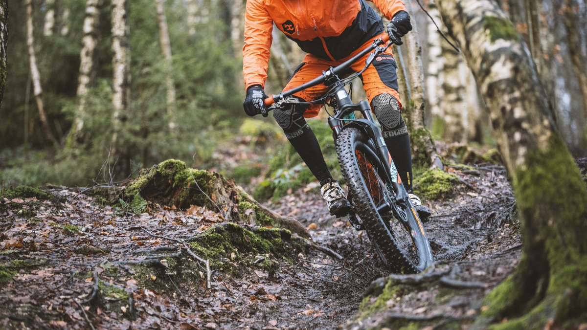 bike-components tweet media