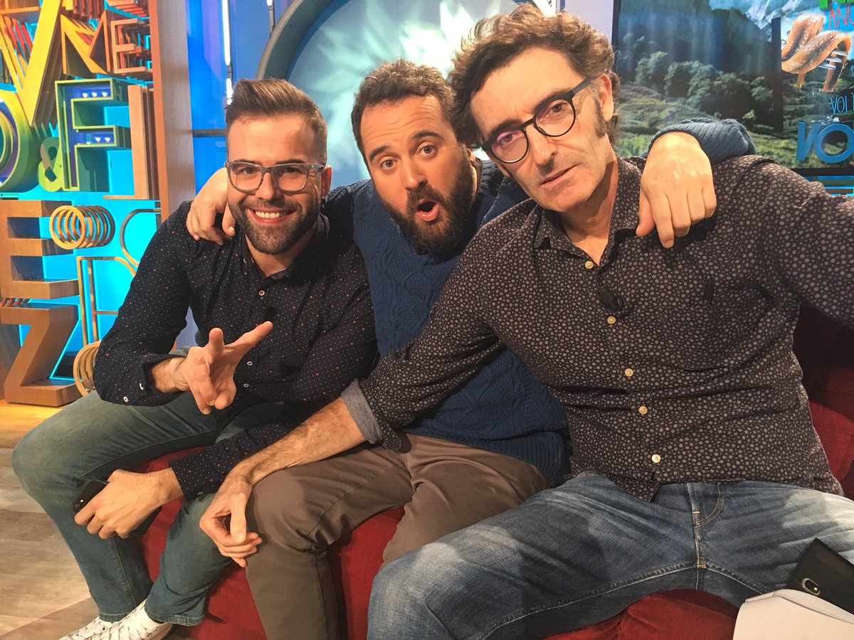 <a href="/javierabascal/">Javier Abascal</a> , @jimeno y un servidor ya estamos preparados para el último <a href="/DaniyFloTV/">Dani&Flo</a> dela historia. Gracias a todos por vernos y hasta la próxima!