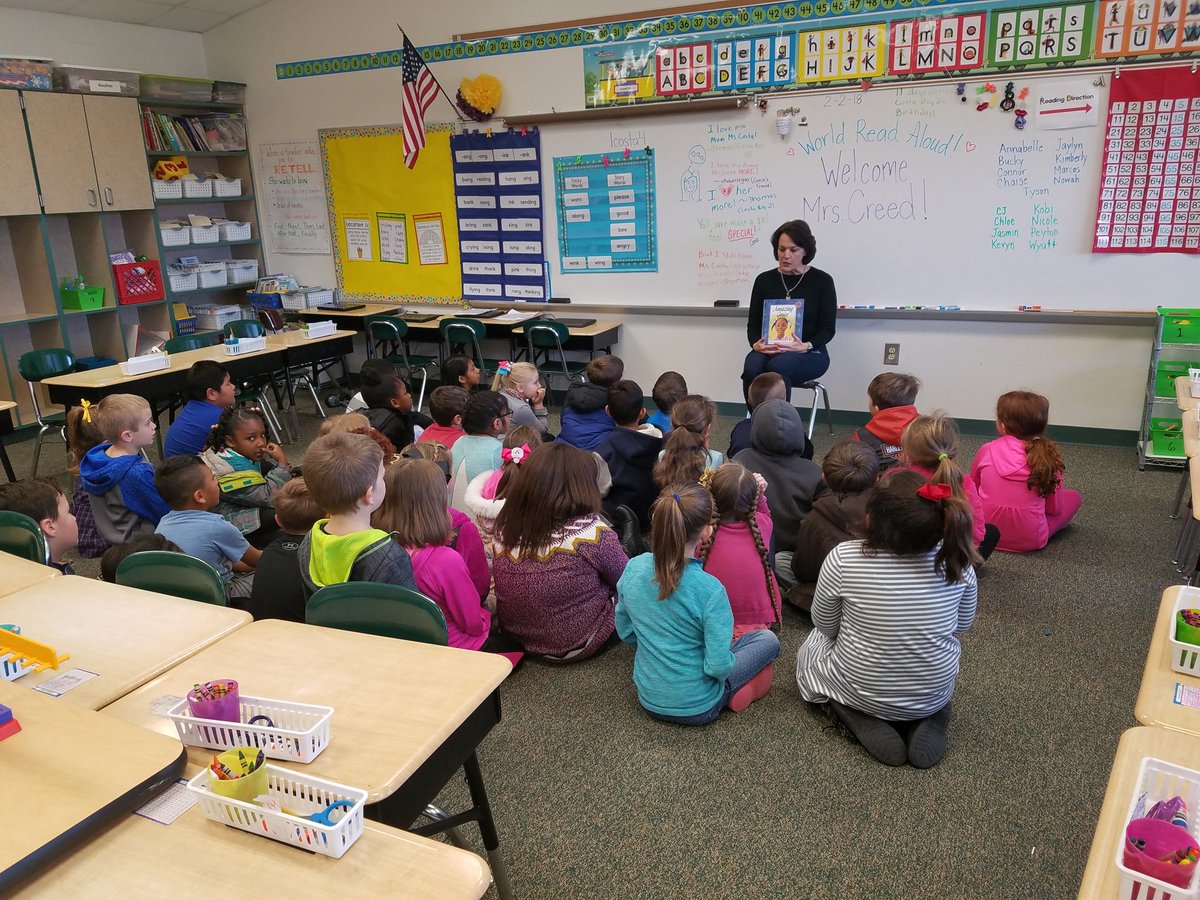 World Read Aloud Day! Thank you <a href="/AscreedAmy/">Amy Creed</a> for sharing your favorite childhood book with us! #WorldReadAloudDay2018 <a href="/mslauracosta/">Laura Costa</a> #DRESpride