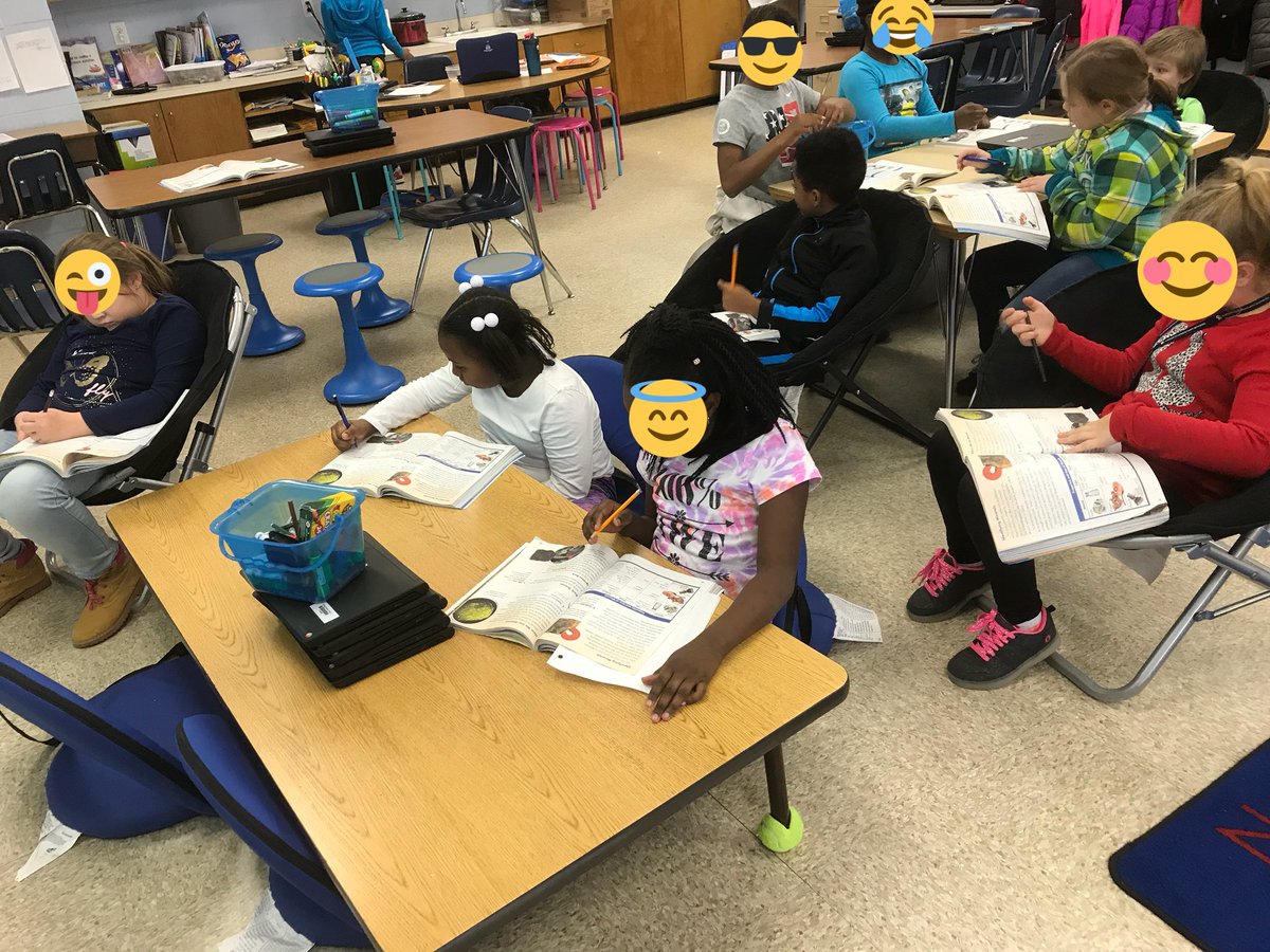 Mister_Kelly's tweet image. Check out these #flexibleseating options in this 3rd grade classroom at #CrossElementary #BCSDTechICM @PriscillaMMack1 @BCSDTechTeam @bcsdschools #loveSCschools #TeachSC