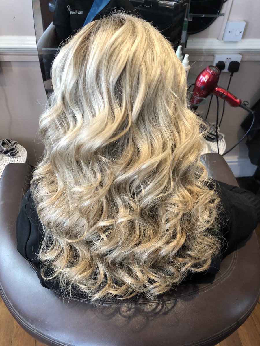 KyleASCF's tweet photo. Curly blow dry for the birthday girl! @KarenASCF https://t.co/76sggC0dk5