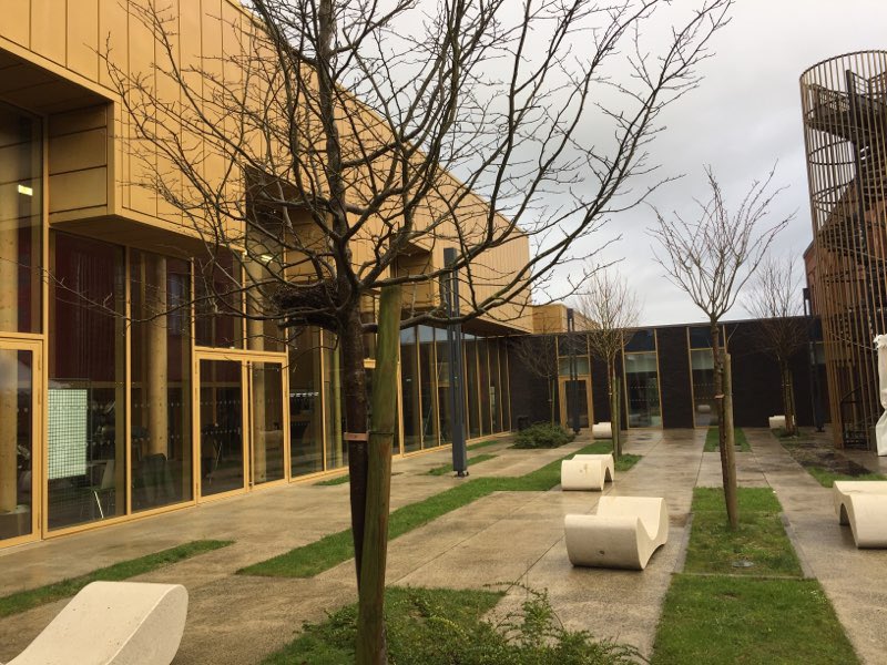 Inauguration d'#AgTech à #Willems ,nouvel incubateur dédié aux innovations ds le secteur de l'agriculture. Fruit de l'essaimage de notre totem <a href="/euratechnologie/">EuraTechnologies</a>, il est surtout 1 atout majeur pr l'attractivité de la MEL, métropole la + agricole, &amp; le développemt éco du territoire