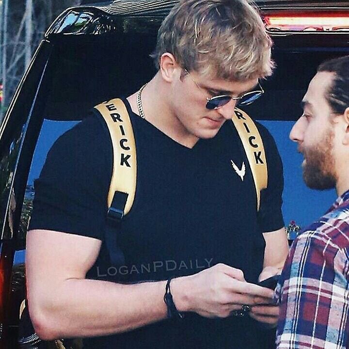 JordanF46622384's tweet photo. I'm so excited for Logan to vlog aging I can't wait to see him back #LOGANG4LIFE #bemaverick and haters stay off this thanks!!!βοΈβοΈβ€οΈβΊοΈπ―β€οΈβ€οΈβ€οΈβ€οΈ https://t.co/dyAavGKkDX