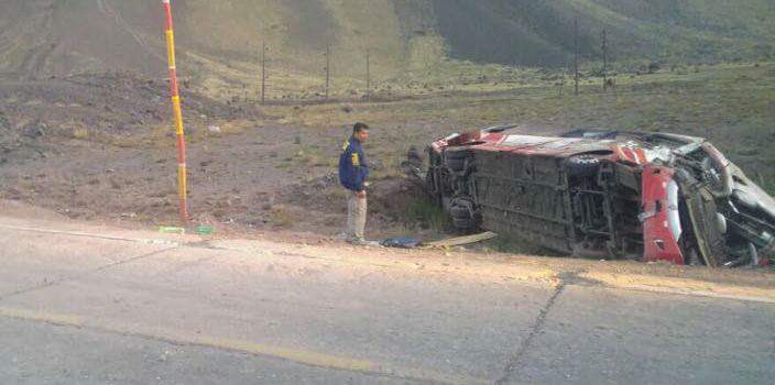 Chileokulto's tweet photo. Lamentable accidente: Gobierno argentino confirma identidades de niños chilenos muertos en tragedia de Mendoza - https://t.co/sxEK5sgnzg https://t.co/zsn1Yvex1r