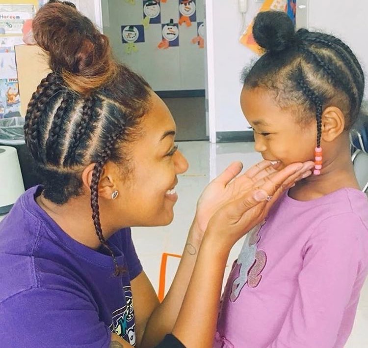 JArdoin_814's tweet image. This teacher, Ms. Bishop from Lakeview Elementary in Sugarland, Tx complimented one of her student’s hair saying she loved it, but the little girl didn’t believe her. The next day, the teacher came to school with her hair done the same as her student so cute!