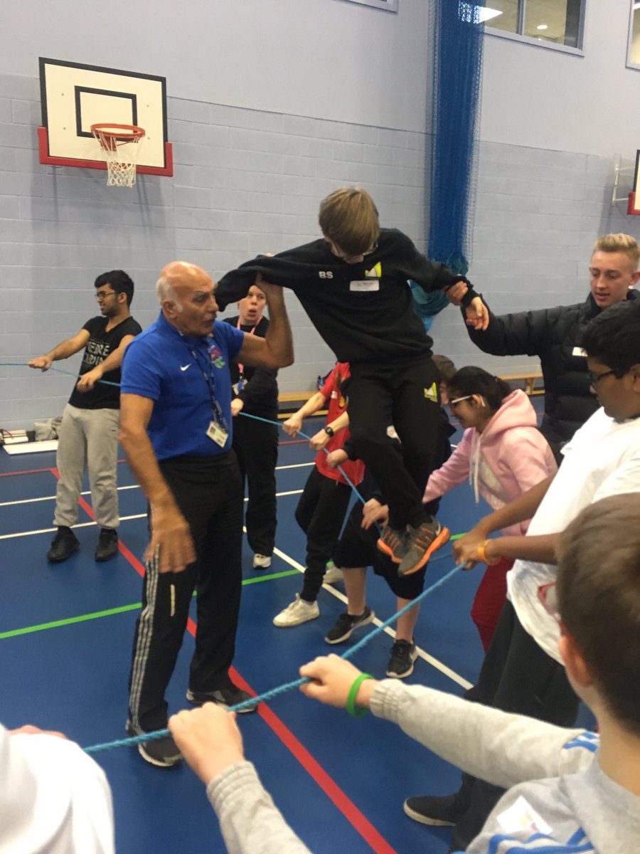HB_SSPAN's tweet photo. Brilliant day with our @bosworthPE Yr 7 leaders at the @ActiveEllesmere #STEPintoSport camp. Thanks 👍🏻👍🏻 #Care2Lead @YouthSportTrust @YourSchoolGames https://t.co/vncyrrZ1M9