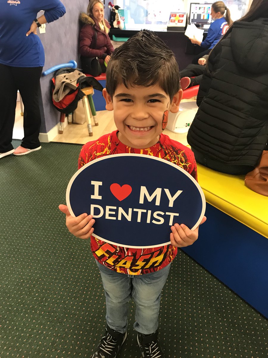 All smiles at #GKAS2018 #KidzdentSmile 😀👍🏽 <a href="/NJDentalAssoc/">NJDA</a> <a href="/AmerDentalAssn/">ADA</a>