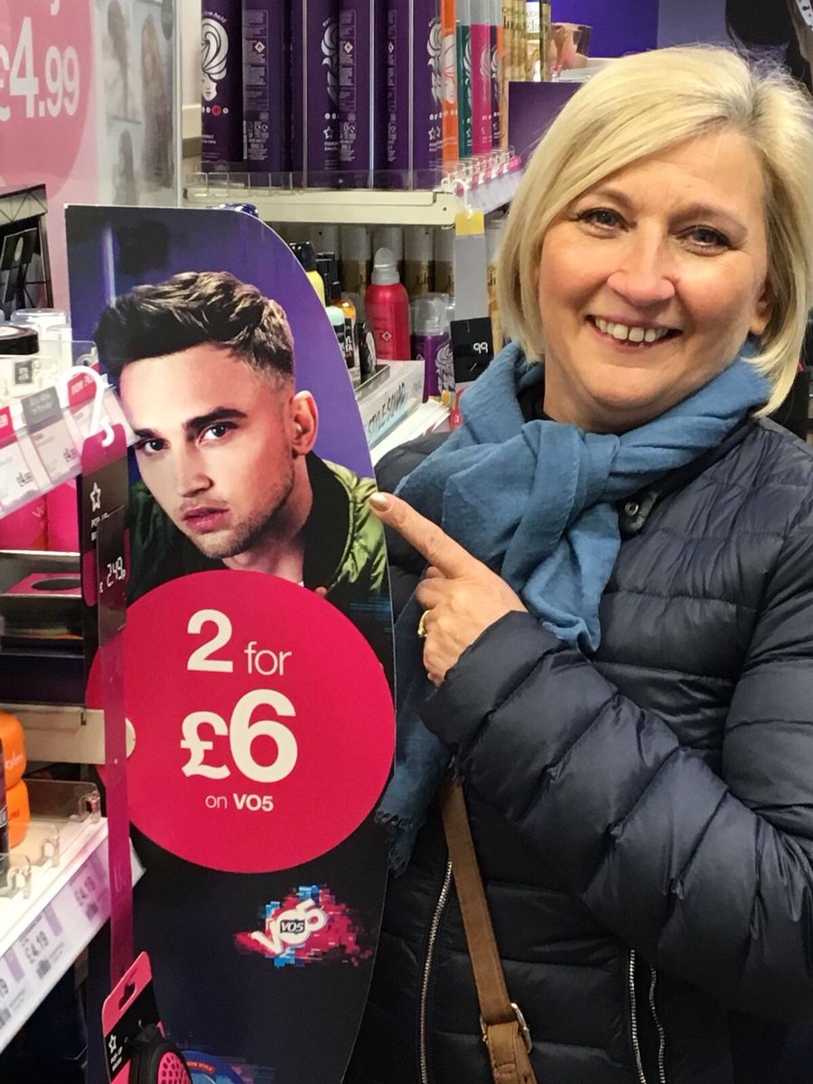 CarlCunard's tweet photo. My mum is too cute ♥️ https://t.co/gxZzAv9mYc