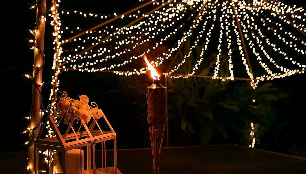ChiavariChairCo's tweet photo. Get inspired for your special event! We ship to any country. Here are some amazing images from #jamaica taken by our good friend #weddingplannerplusjamaica showcasing some of our products in action. 😍 https://t.co/gQc3tXyLdb