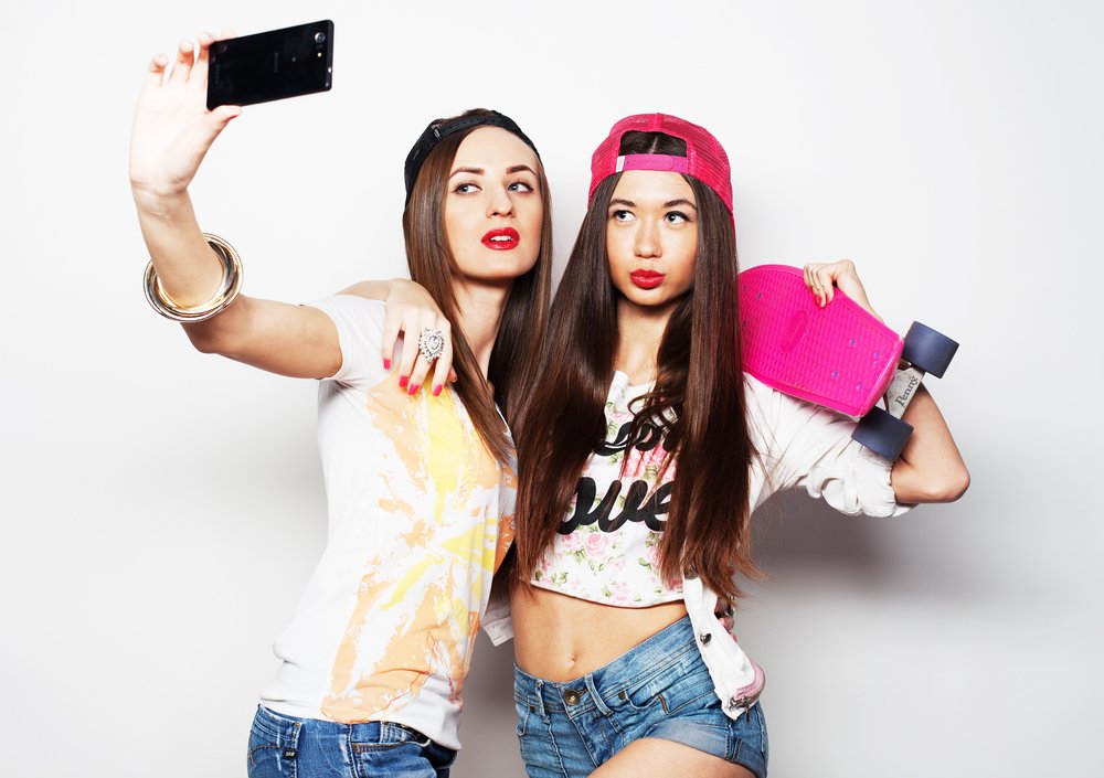 reality_rookie's tweet photo. New study links sexy #selfies to the development of teens concept of being sexually outgoing #cyberpsychology #psychology #social media https://t.co/0R8RHrqxaV https://t.co/EEWHNl9vWK