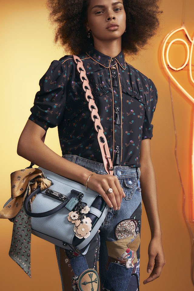 vogue_italia's tweet image. Arriva @Coach Create! Pronte a customizzare le vostre it bag? Leggete qui: bit.ly/2nw35KW