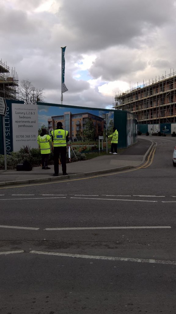 JReganSecurity's tweet photo. #newcontract #assetprotection #surveyingequipment #security #onlocation @visitlondon https://t.co/ESlQRvTLbv