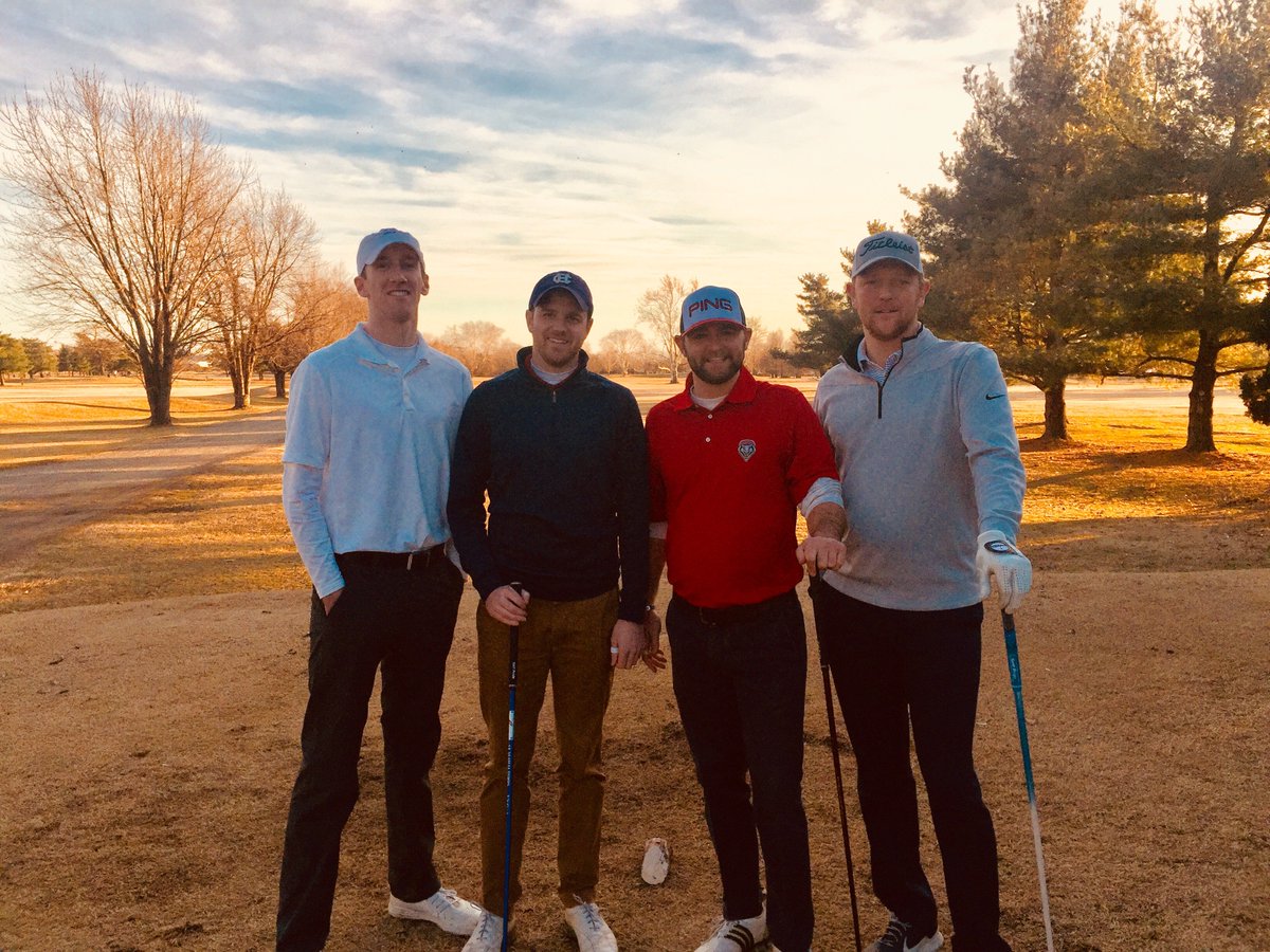 playDCgolf tweet media