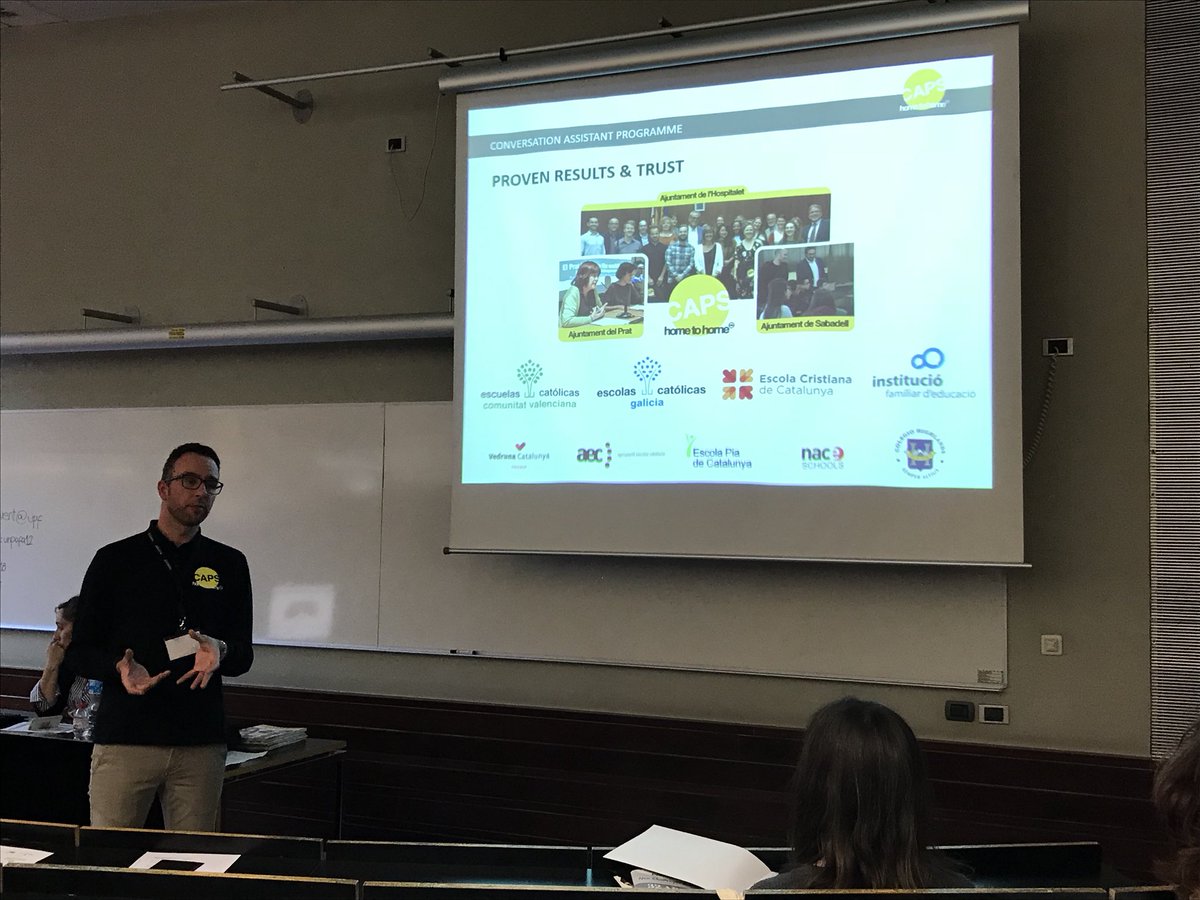 annaabb5's tweet photo. Learning the benefits of having a native English Conversation Assistant by Simon Jones &amp; Raquel Garcia in @APAC_ELT #APACELT18 #CAPS #hometohome https://t.co/tcux31Zewv