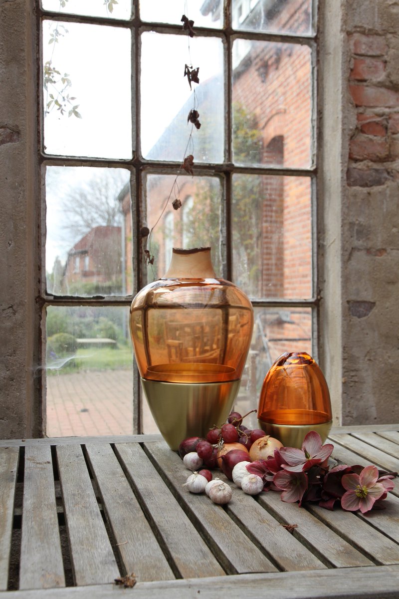 TENedinburgh's tweet photo. Glass from @Utopia_Utility now available from @TENedinburgh #Edinburgh @EdinWestEnd_ #Glassblowing @LocalArtsScene https://t.co/XVkUAmo3gT