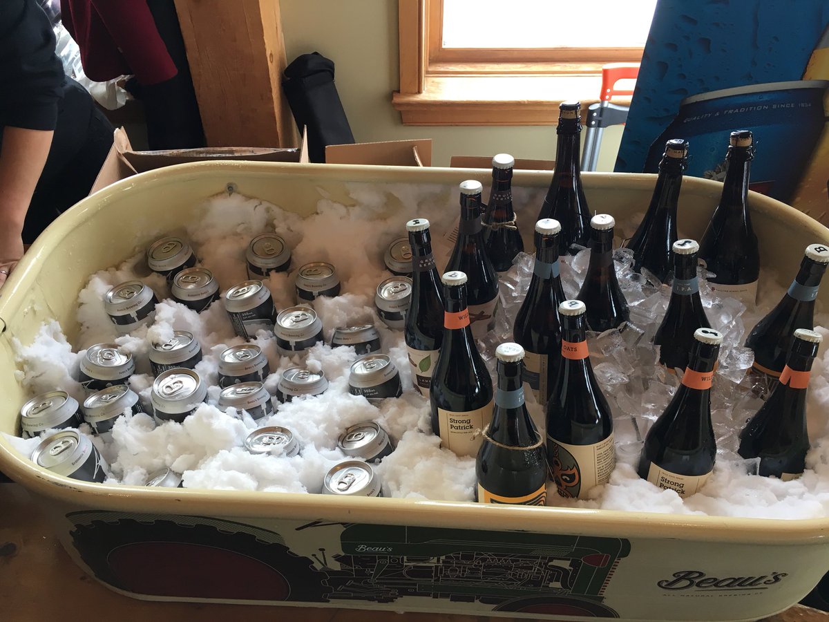 JasonEllsmere's tweet photo. Chillin on snow supporting @FriendsofWeCare Winterfest @DevilsGlenCC @LCBO @beausallnatural https://t.co/q0cUbtXcQq